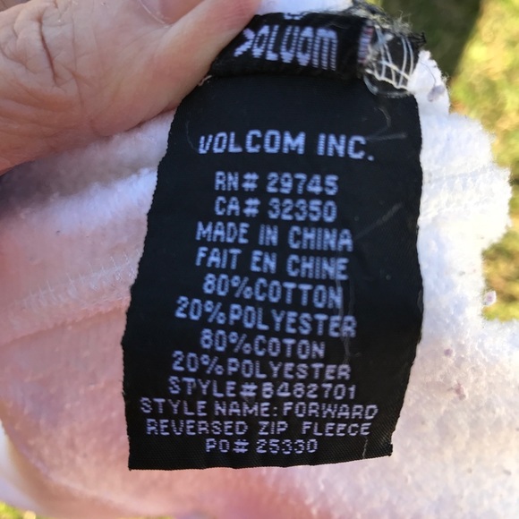 💕Volcom Special Edition Hoodie - Picture 8 of 8